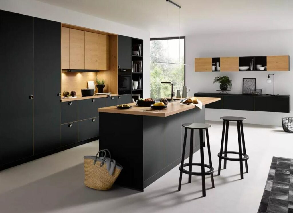 Une Cuisine Noire, Chic et Elégante