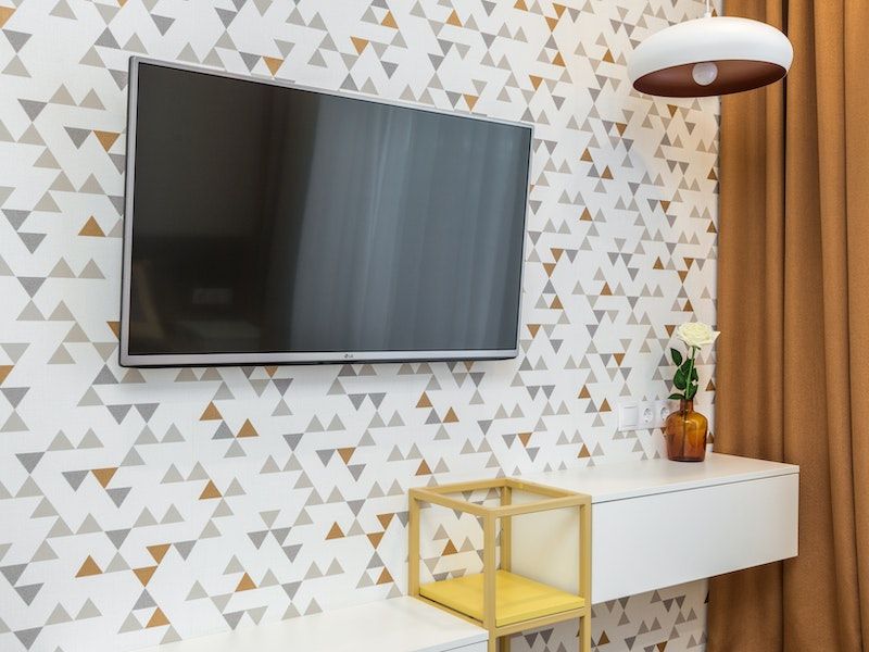 Comment choisir un support télé adapté